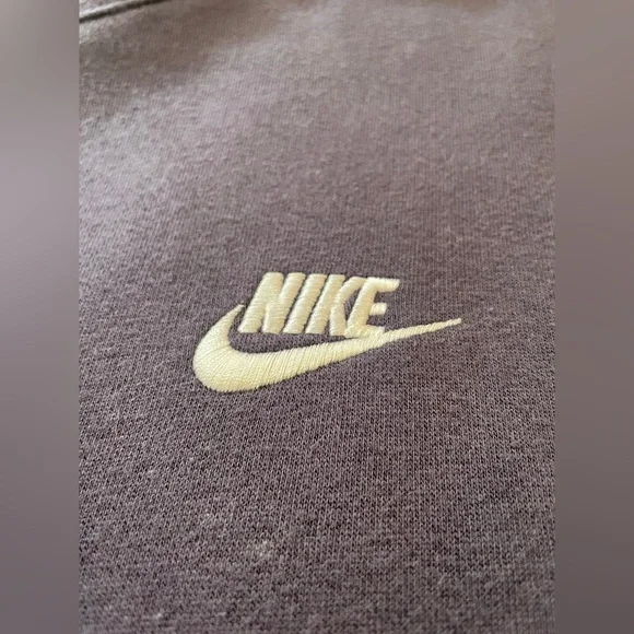 Nike Men's Navy Blue Sweatshirt - Picture 2 of 4